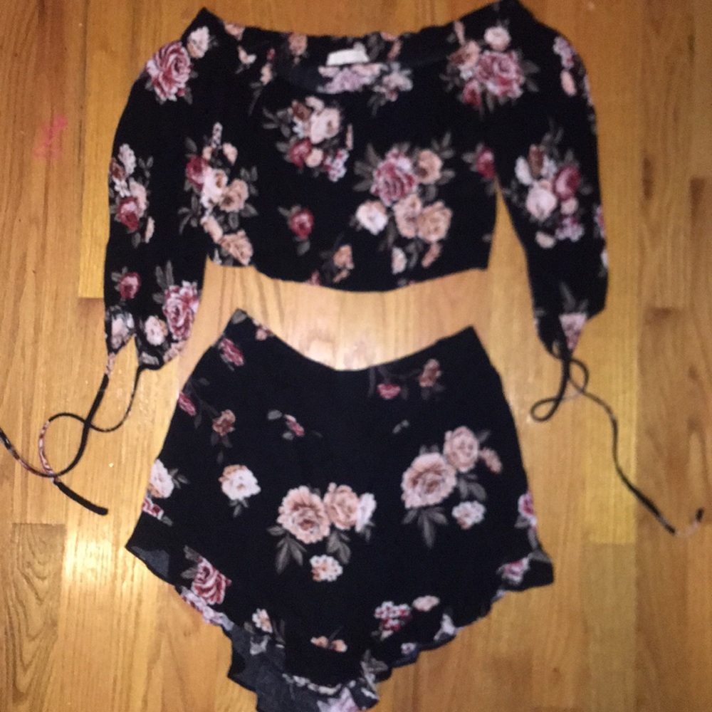2 piece short and off the shoulder top
